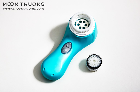 ban-dang-su-dung-may-rua-mat-clarisonic-10-cach-hoan-toan-sai