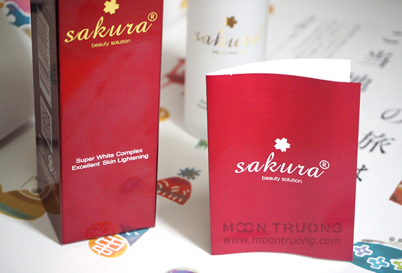 review-serum-duong-trang-da-chong-lao-hoa-sakura-super-white-complex